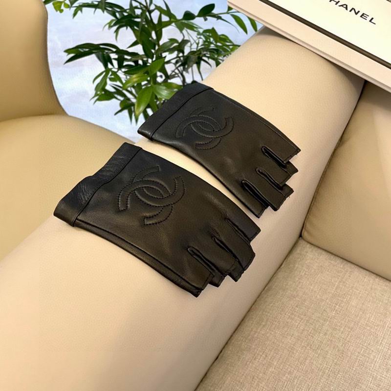 Chanel Gloves L 011257